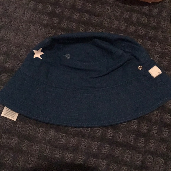 Disney baby bucket hat - Picture 3 of 3